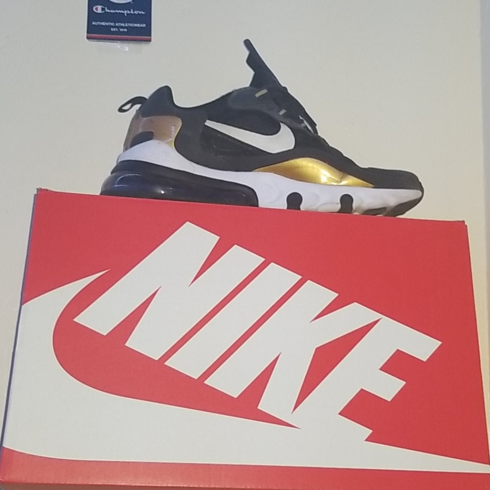Nike shoes